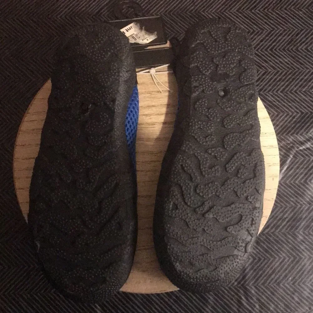 Pacific Wave Water Shoes Small (11/12)